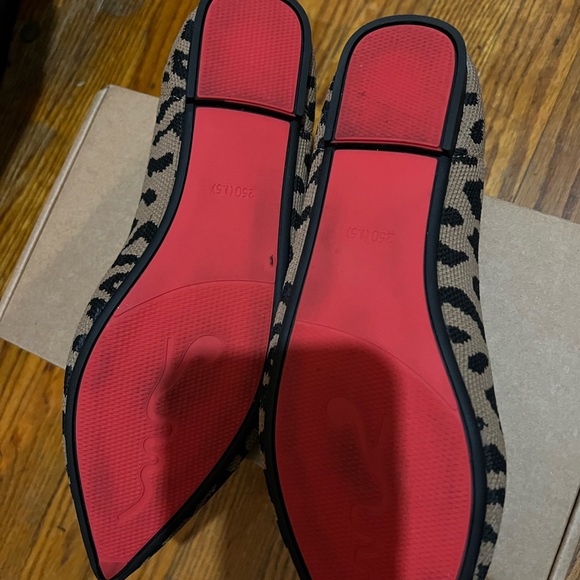 Woven Ballerina flat shoes..leopard.. Sz. 10.. runs small - Picture 6 of 7